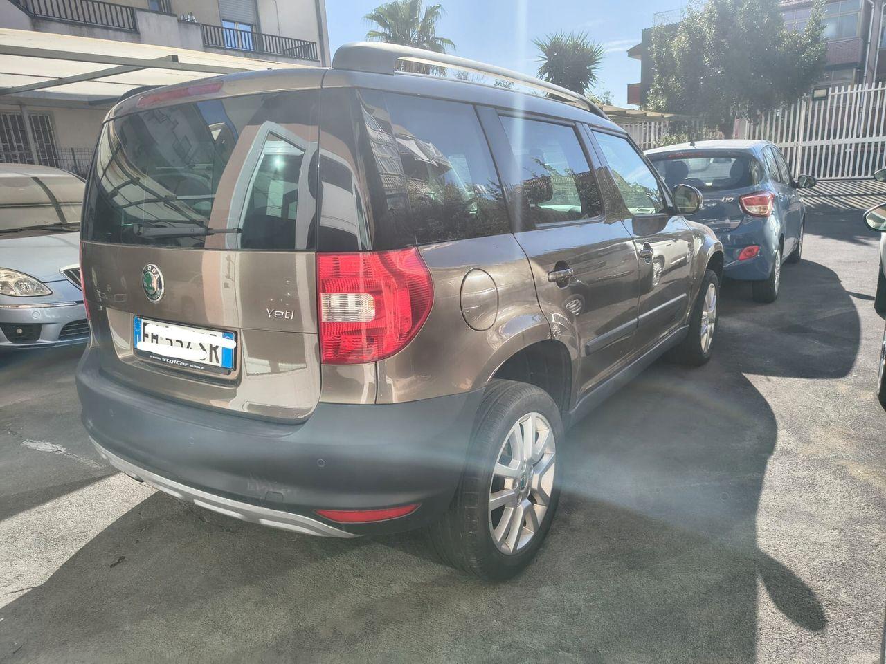 Skoda Yeti 2011 — rear view