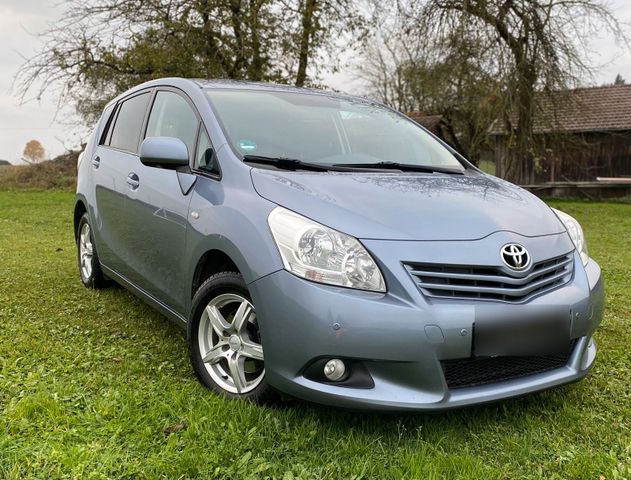 Toyota Verso Scheckheft 2.Hd