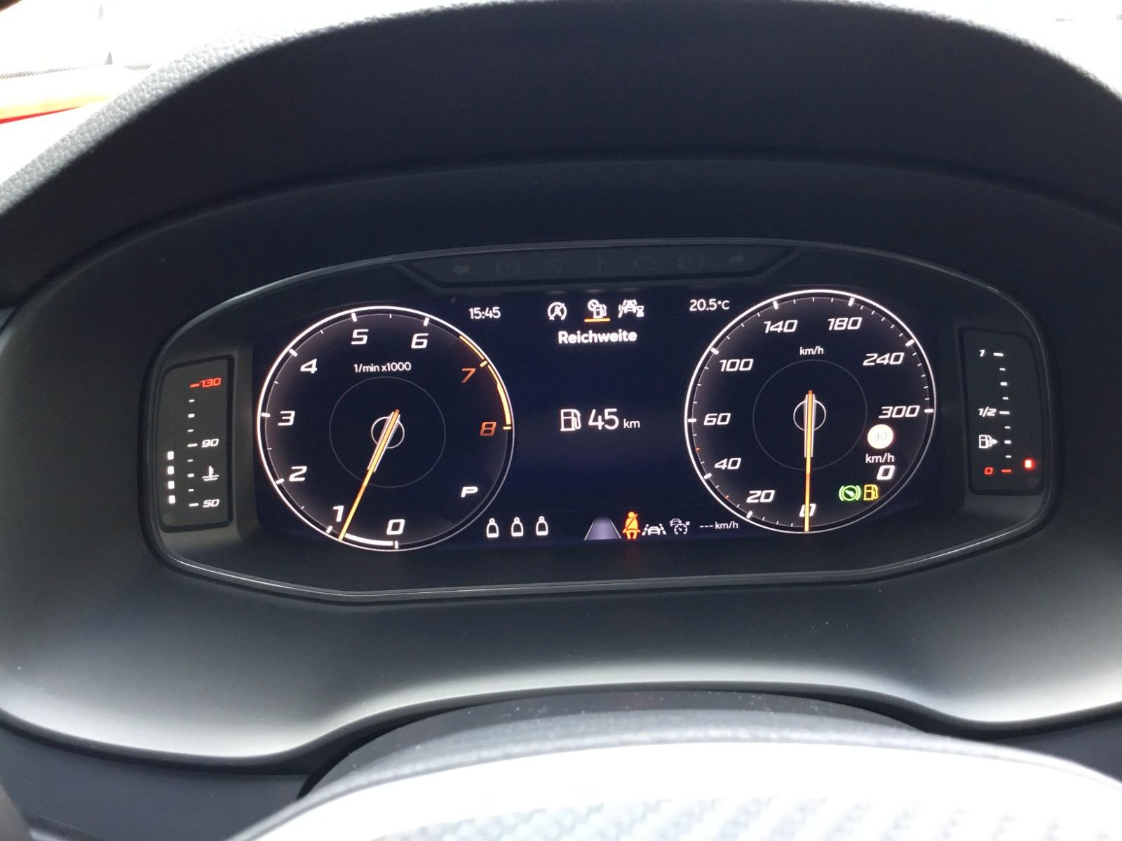 Fahrzeugabbildung CUPRA Ateca 2.0 TSI 4Drive DSG+Pano+AHK+19"+ACC+LED