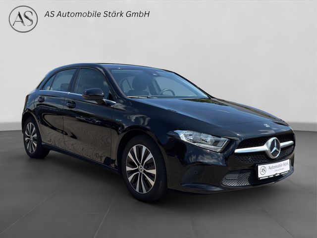 Fahrzeugabbildung Mercedes-Benz A 250 e Style+Leder+Navi+LED+MBUX+DAB
