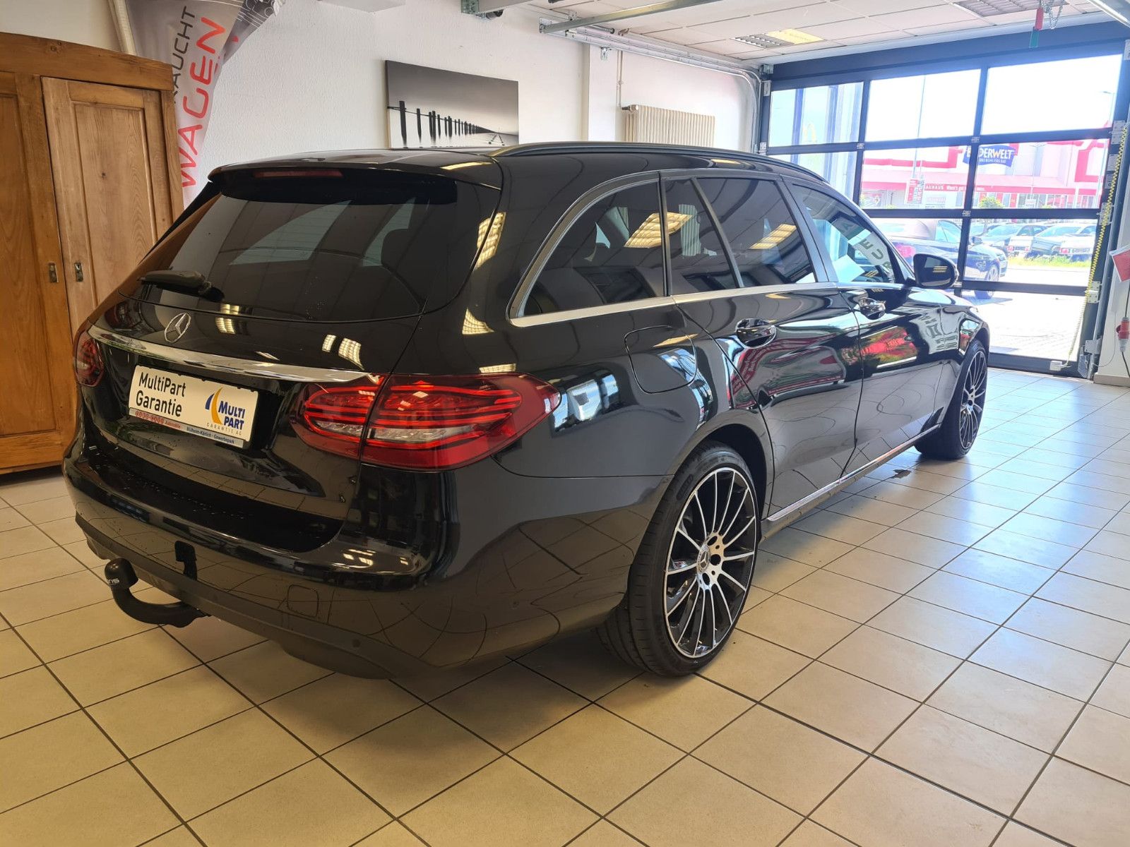 Fahrzeugabbildung Mercedes-Benz C 200 T-Modell / NAVI / KAMERA / LED HIGHTPERFOR
