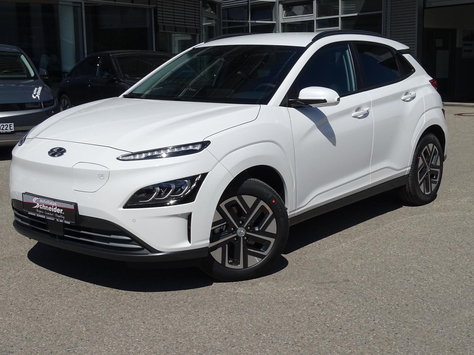 Hyundai 39kWh ADVANTAGE NAVI/LED/KAMERA/DAB+