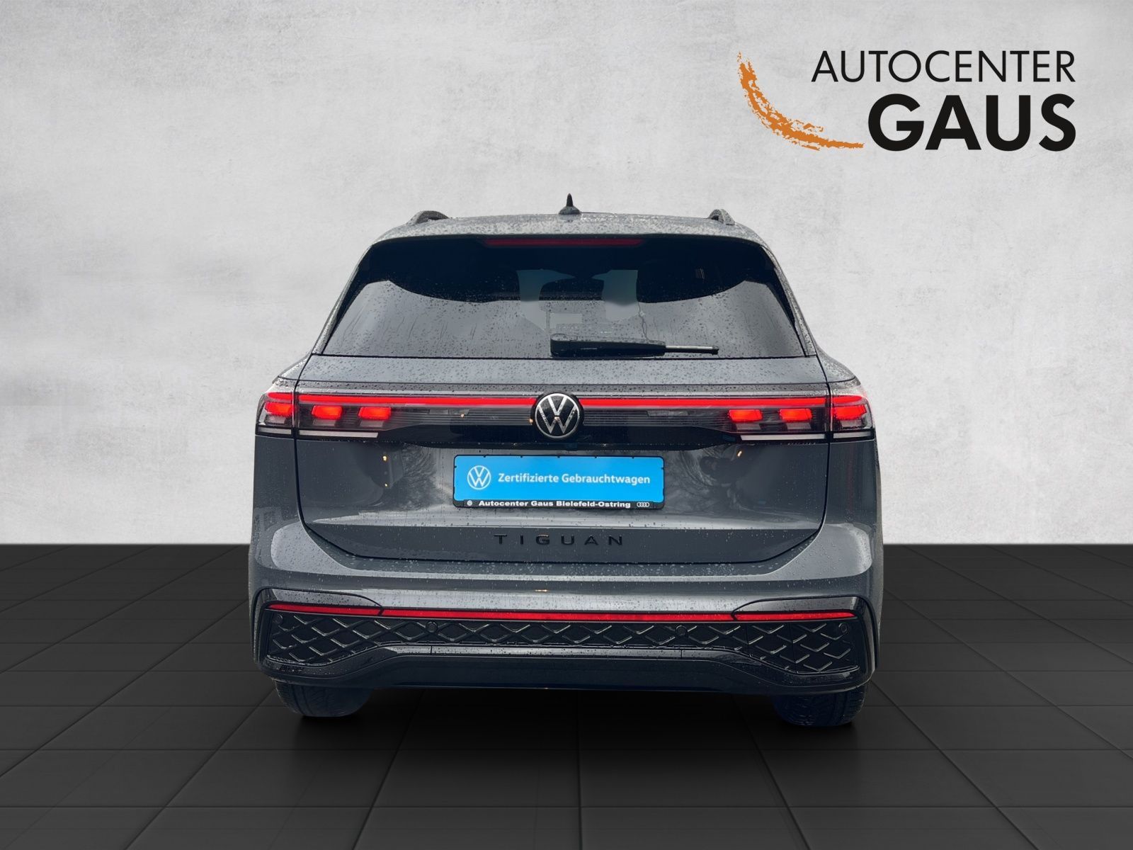 Tiguan R-Line 2.0 TDI DSG 4M AHK*Navi**Pano*Blac