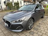 Hyundai i30 CW Premium*2.Hand*Klima*Navi*Vollausttatung* - Hyundai i30 Premium mit Diesel-Antrieb