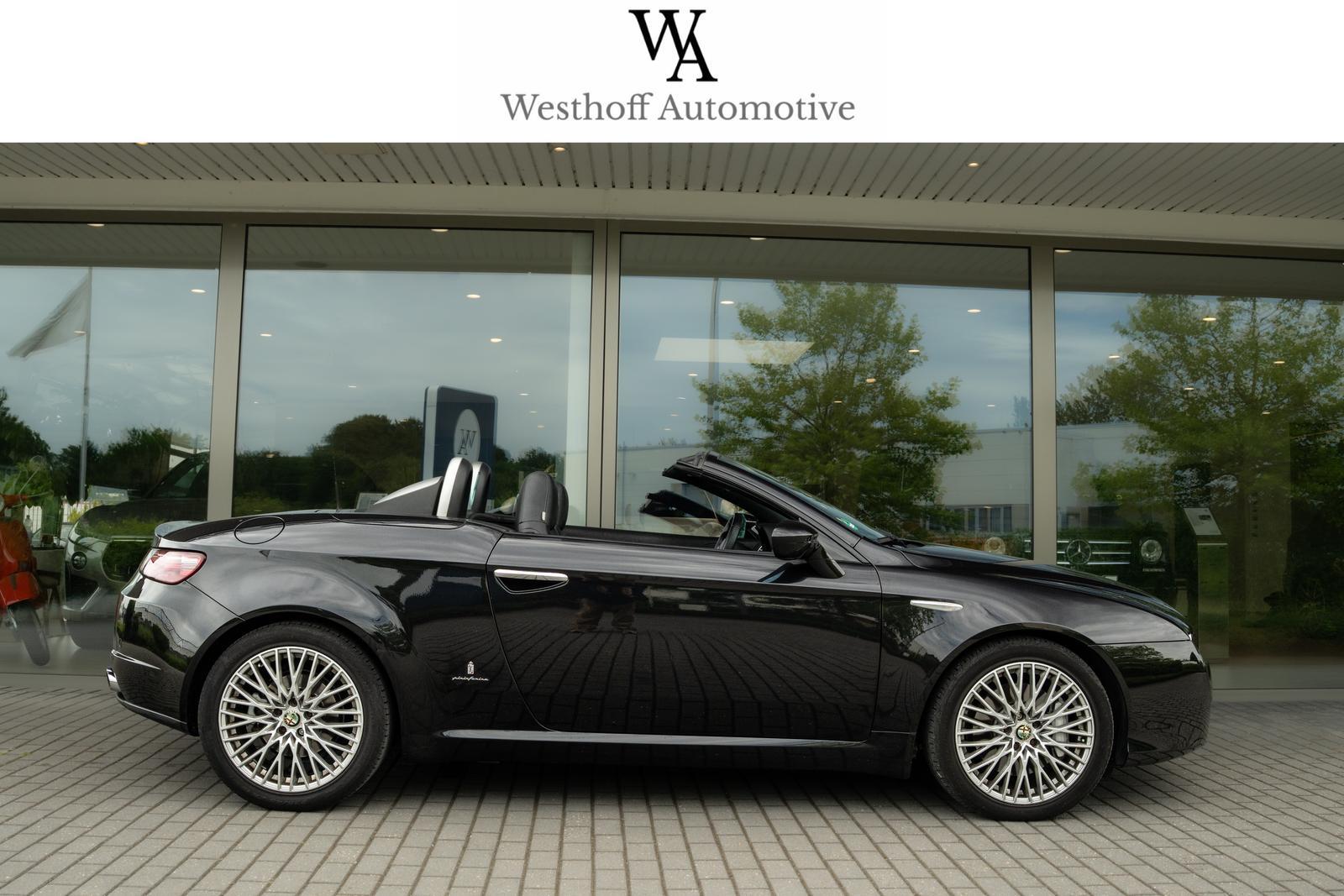 Alfa Romeo Spider 3.2 V6 JTS 260 ch BVM Q4 / 71 000 km / Cuir Poltrona Frau / Sièges électriques chauffants / Jantes 18"