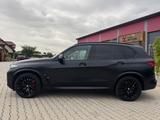 BMW X5 M60 Individual Frozen Black / AHK/HUD uvm. - BMW X5 M60 Gebrauchtwagen