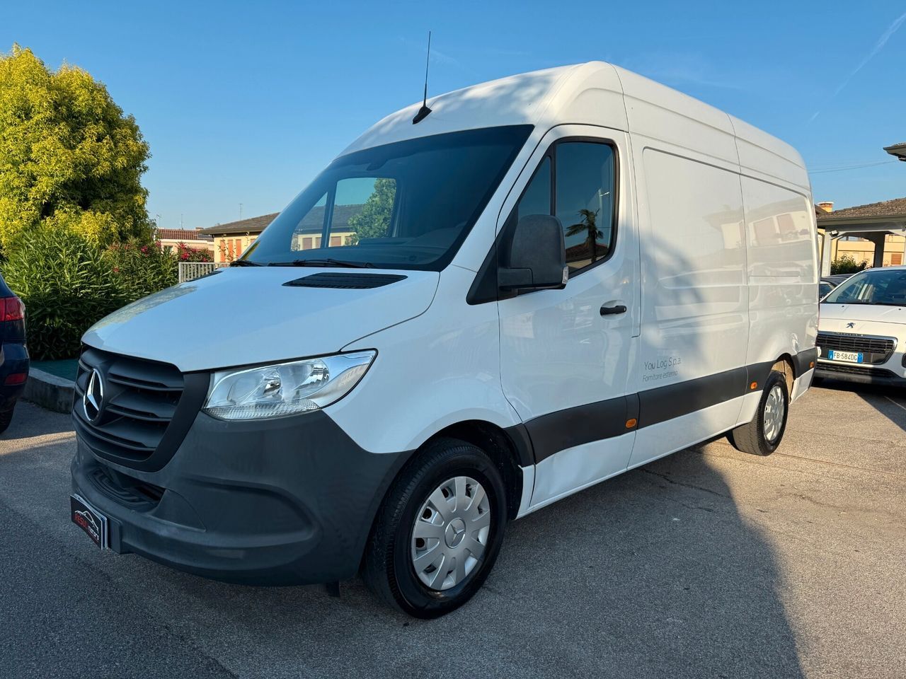 MERCEDES-BENZ Mercedes-benz Sprinter F37/33 311 CDI RWD TA Fur