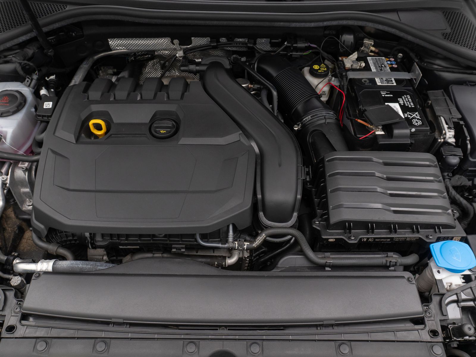 Fahrzeugabbildung Audi A3 35 TFSI Sportback LED PDC Sound Tempomat AHK