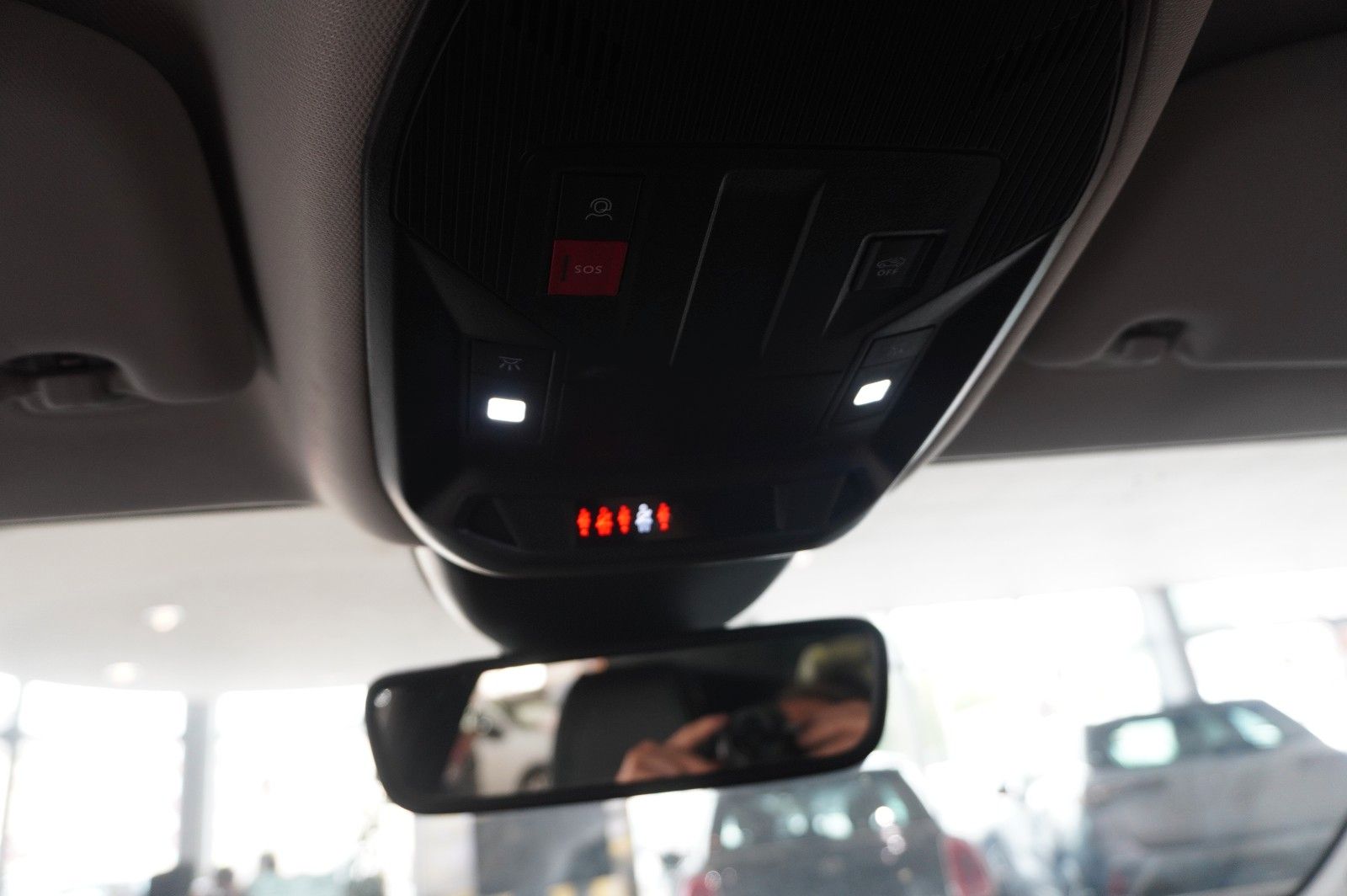 Fahrzeugabbildung Peugeot 308 SW 1.5D ALLURE NAVI/LED/360°/SPORT/SH/VIRT.