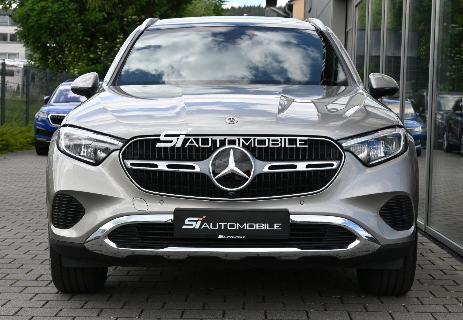 Fahrzeugabbildung Mercedes-Benz GLC 220 d 4MAT. Avantgarde °DISTRONIC°PANORAMA°