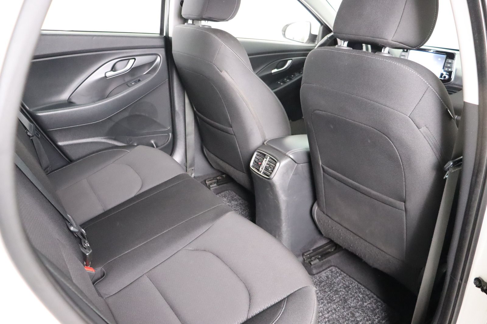 Fahrzeugabbildung Hyundai i30 T- GDi CW Family + * LED * Navi * DAB+ *