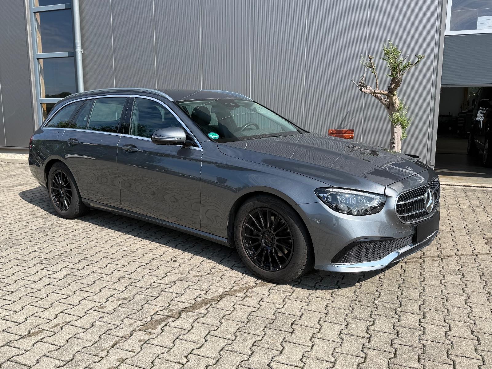 Mercedes-Benz E 220*Multibeam*360°*Business*MBUX*TOP