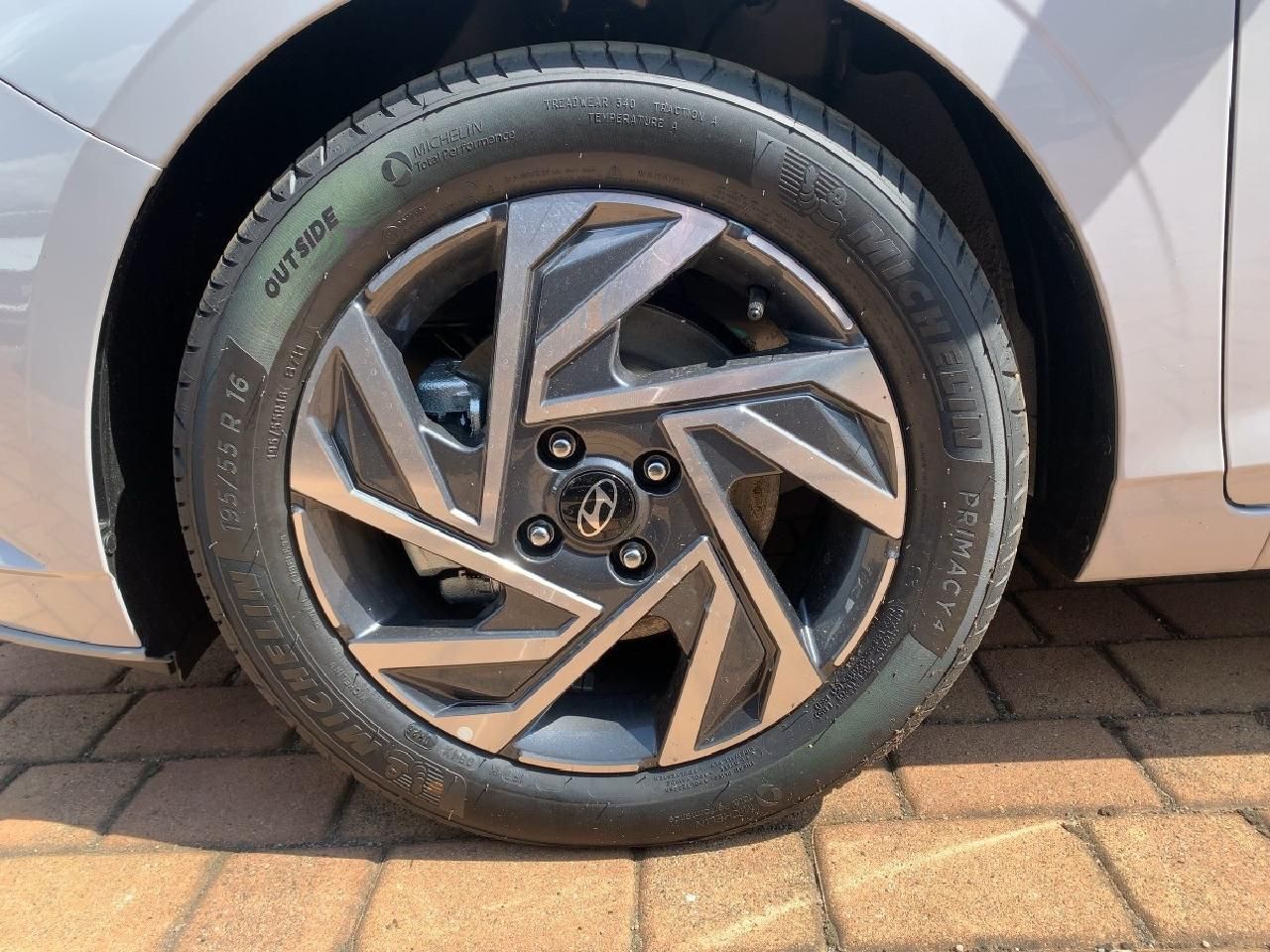 Fahrzeugabbildung Hyundai i20 Trend bis 30.07. FAST START*