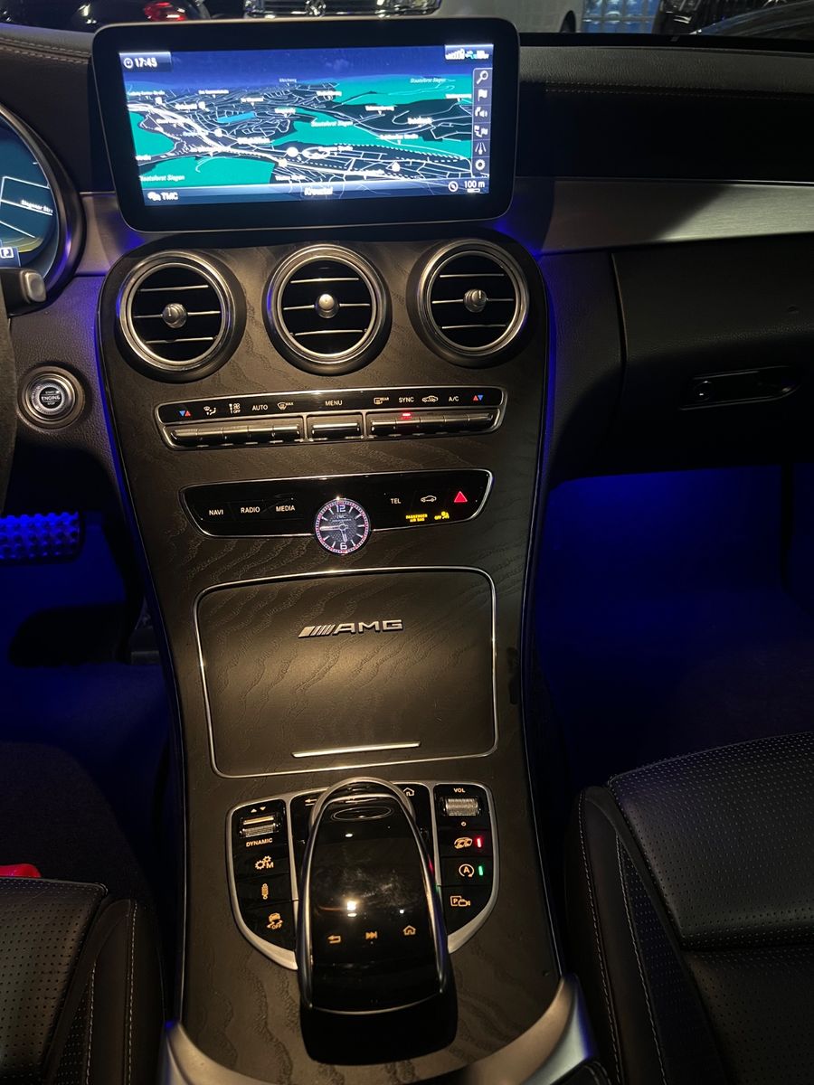 Fahrzeugabbildung Mercedes-Benz C 63 S AMG Coupe PERFORMANCE*DESIGNO-MAGNO*AERO*