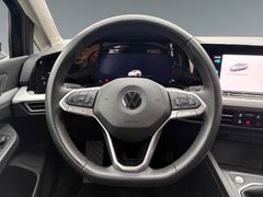 Fahrzeugabbildung Volkswagen Golf VIII Variant Life Navi Sitzh LED ACC AHK