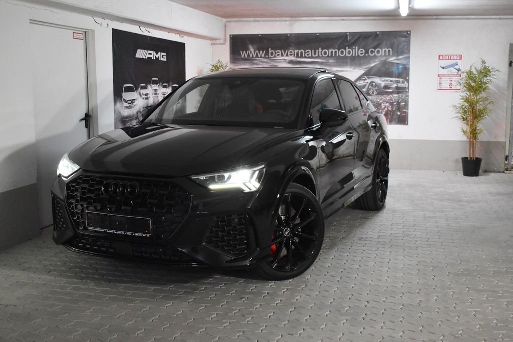 Image of Audi RSQ3