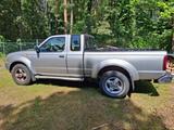Nissan Navara King Cab D22 Pickup - Nissan King Cab: Privatanbieter