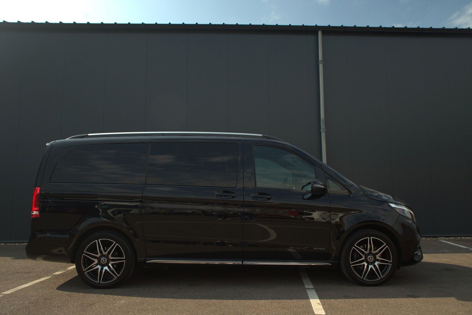 Mercedes-Benz V 300d EXCLUSIVE 4-MATIC AIRMATIC CAPTAIN SEATS imagem 3
