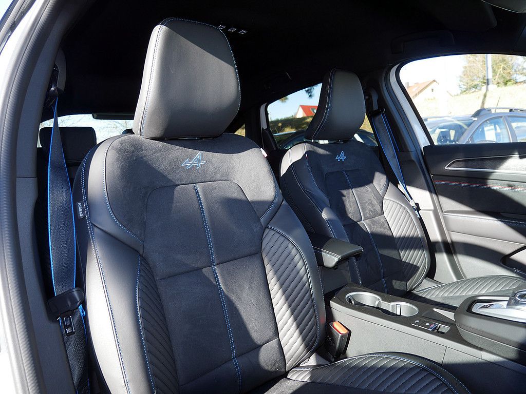 Fahrzeugabbildung Renault Arkana Esprit Alpine TCe 160 EDC