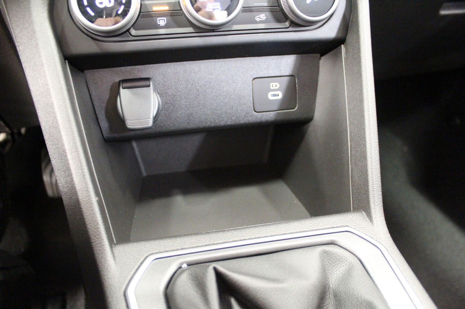 Fahrzeugabbildung Dacia Sandero TCe 90 auto Journey *Komfort-Paket*Sitzh