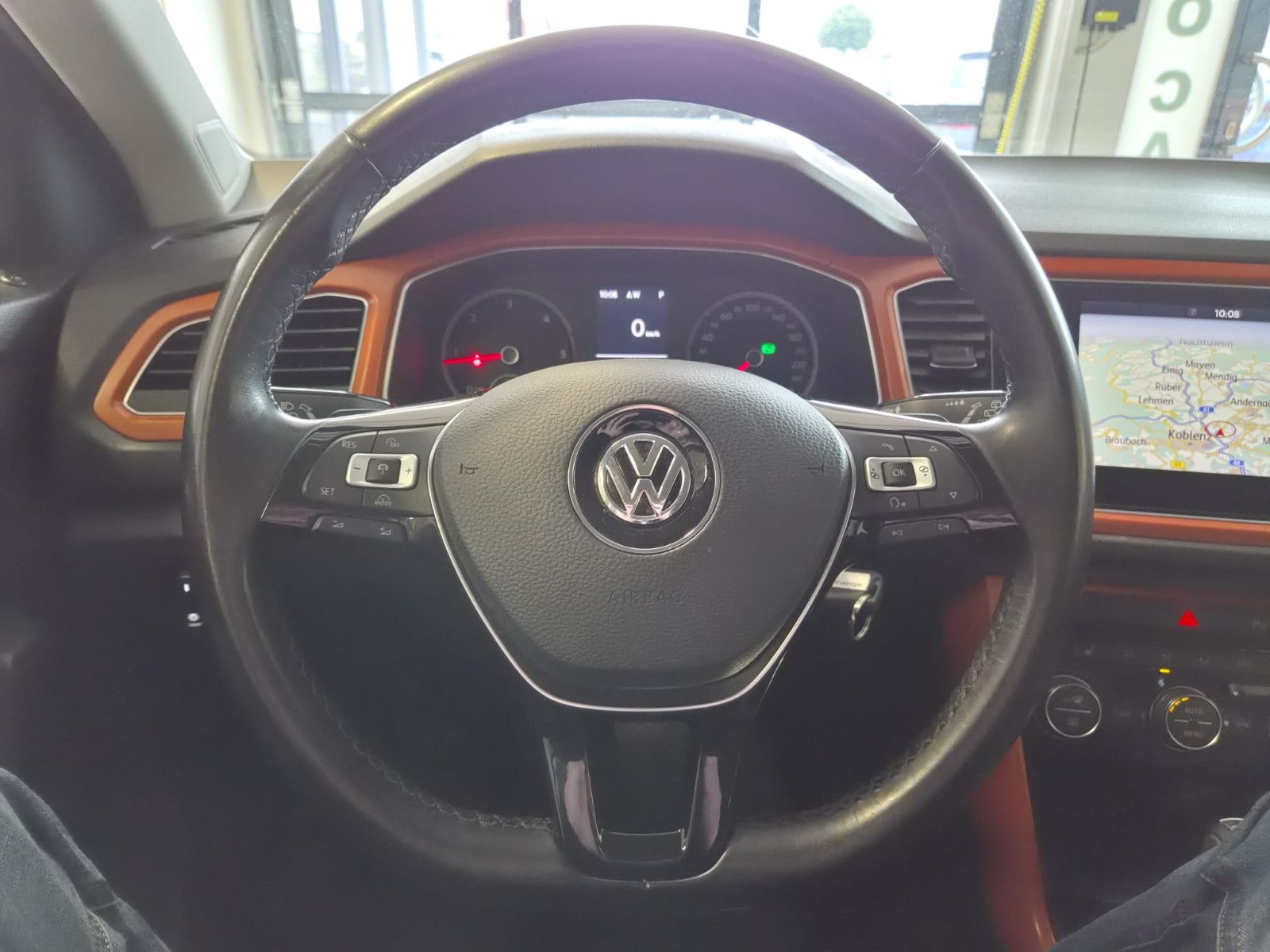 Fahrzeugabbildung Volkswagen T-Roc Style 4Motion / NAVI / GARANTIE