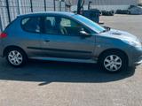 Peugeot sparsamer Peugeot 206 neue TÜV AU . - Peugeot 206 in Frankfurt (Main)