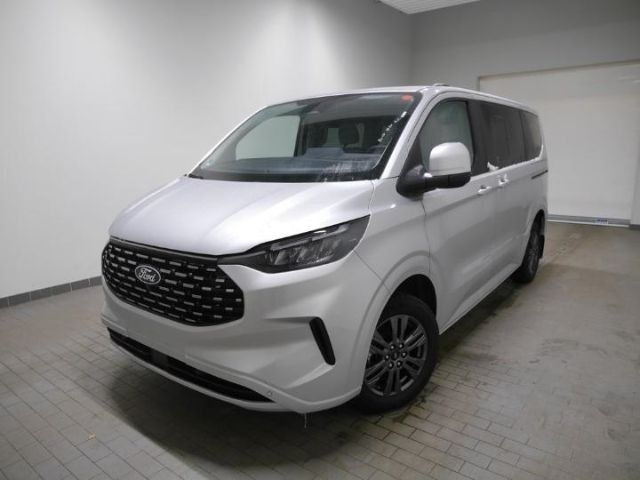 Fahrzeugabbildung Ford Tourneo Custom Bus 320 L1 Titanium FWD Titanium