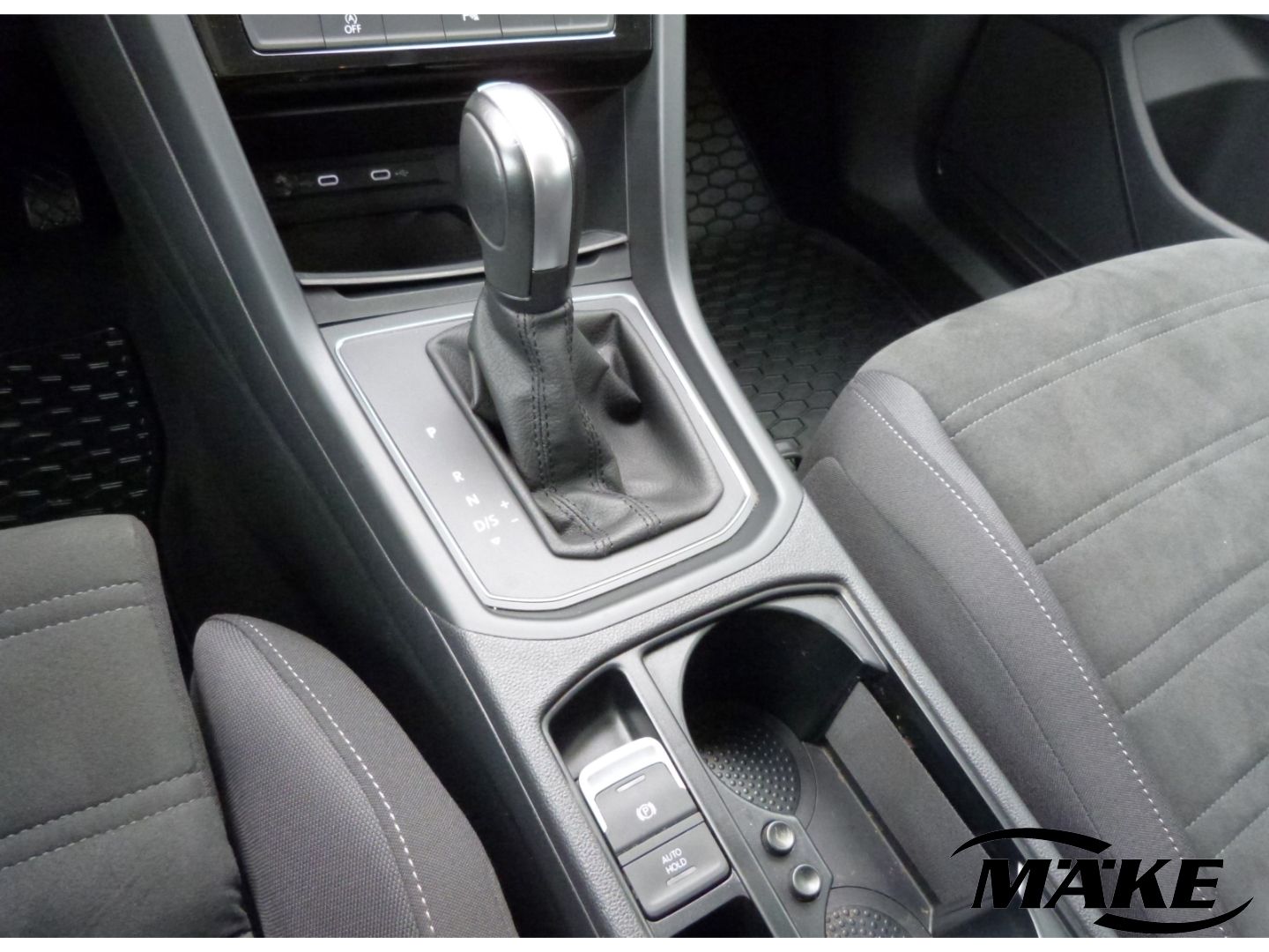 Touran 2.0 TDI DSG, ACC, LED, SHZ, Navi, Digital