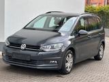 Volkswagen Touran 1,6 TDI BMT Trendline DSG*AHK*PDC*Klima - Volkswagen Touran aus 2018
