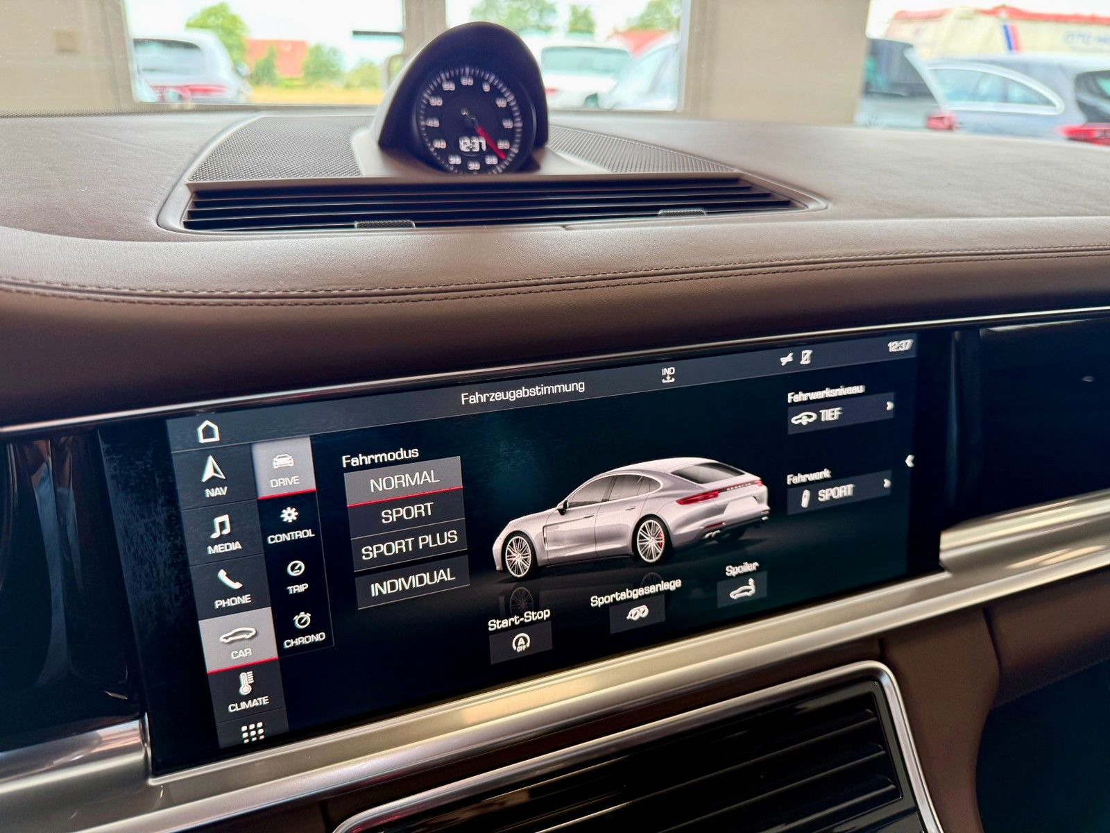 Fahrzeugabbildung Porsche Panamera Turbo PCCB/Panorama/SportDesign/ACC/DAB