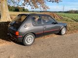 Peugeot 205 GTI 1.6 - Peugeot 205 mit Schiebedach