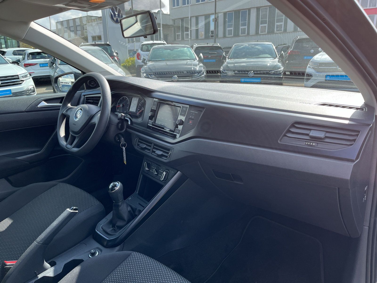 Fahrzeugabbildung Volkswagen Polo 1.0 MPI Trendline KLIMA DAB+