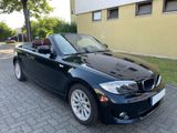 BMW 118i Cabrio Aut.*Navi*Leder*Sportsi.*SHZ*PDC*1HD - BMW 118 mit Benzin-Antrieb: Schwarz, Leder, Cabrio, Automatik