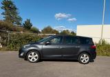 Renault Grand Scenic 1.6 Benzin - gebrauchte Renault Grand Scenic aus dem Jahr 2009