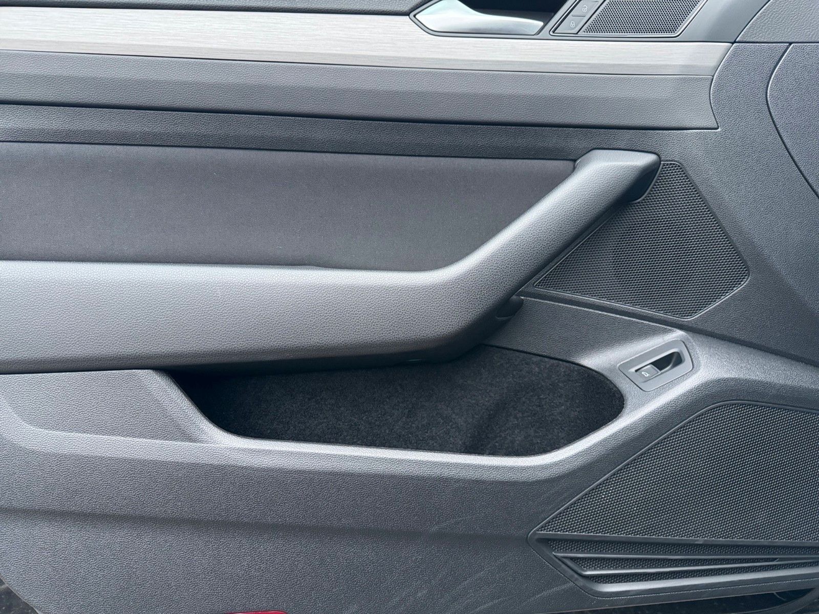 Fahrzeugabbildung Volkswagen Passat Variant Conceptline