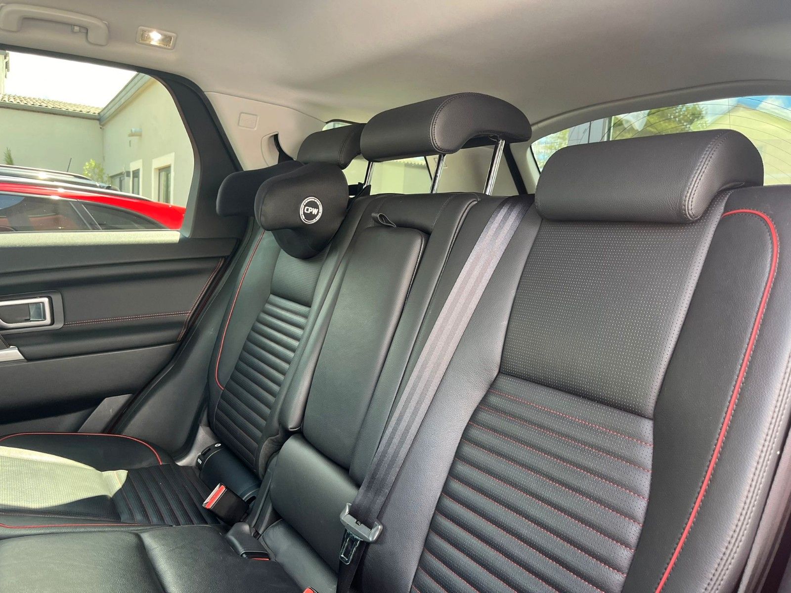 Fahrzeugabbildung Land Rover Discovery Sport SE AWD