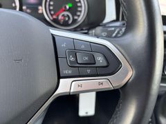 Fahrzeugabbildung Volkswagen T6.1 Multivan Generation Six 4MOTION ACC AHK LED