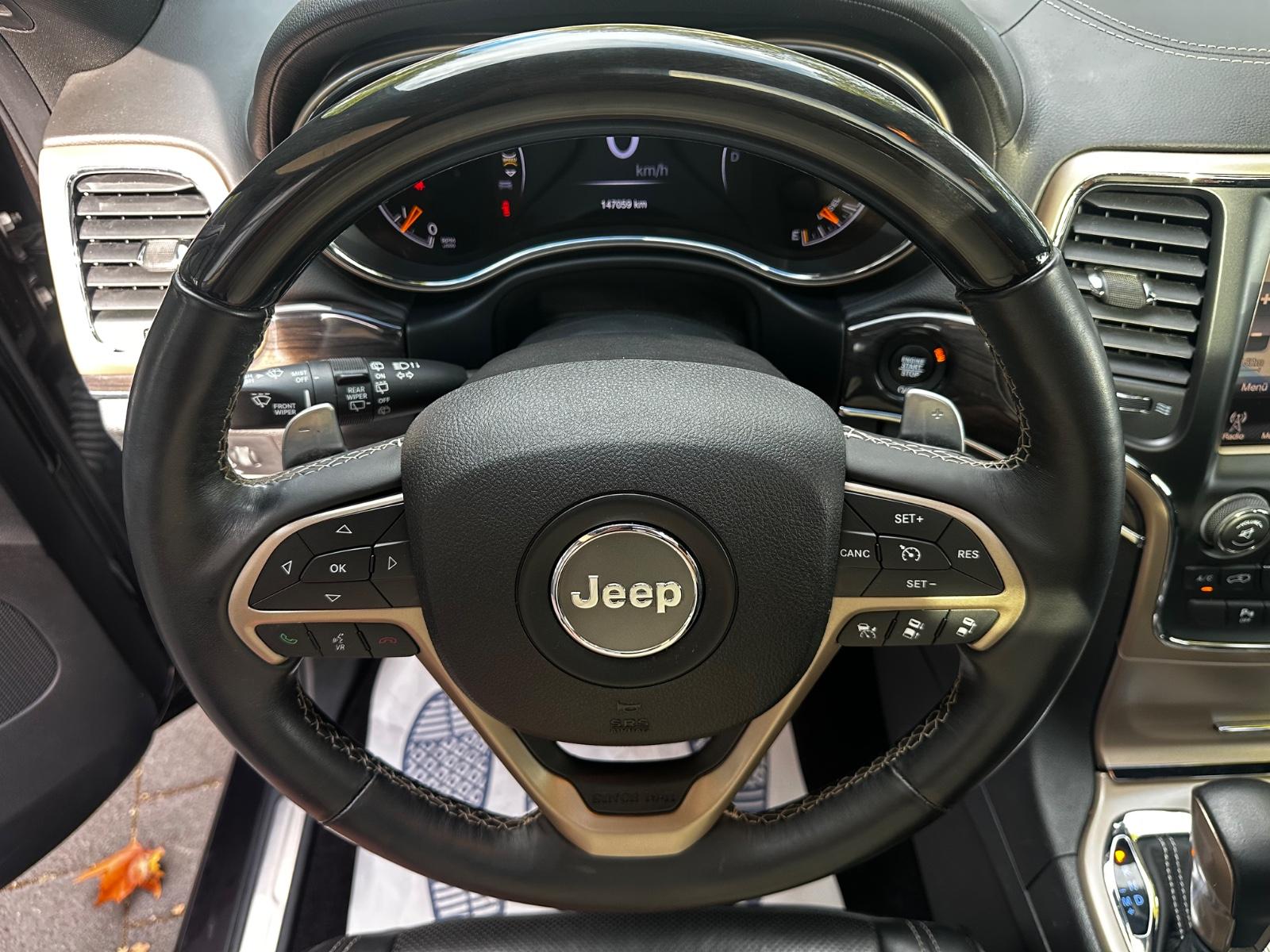 Jeep Grand Cherokee Overland 3.0 CRD V6 250 ch BVA 4x4 / Toit panoramique / Cuir Nappa ventilé / Alpine / Suspension pneumatique