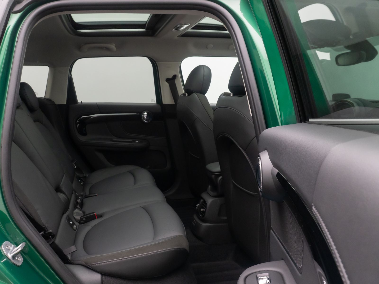 Fahrzeugabbildung MINI Countryman SE (Cooper) ALL4 HUD Kamera H/K Voll
