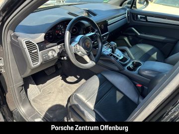 Porsche Cayenne - 4