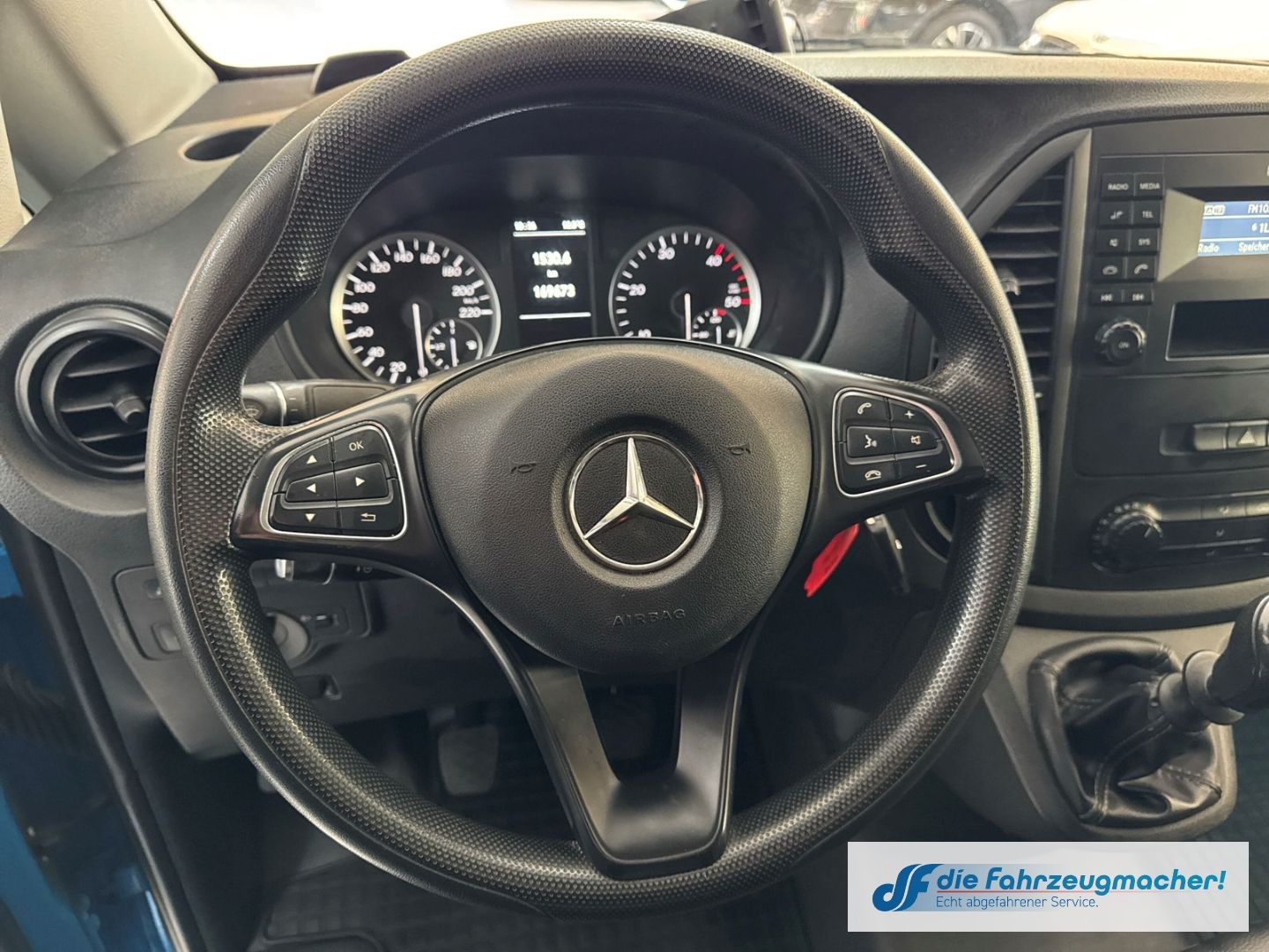 Fahrzeugabbildung Mercedes-Benz Vito Kasten 111 CDI FWD lang BlueTEC  SHZ Parkle