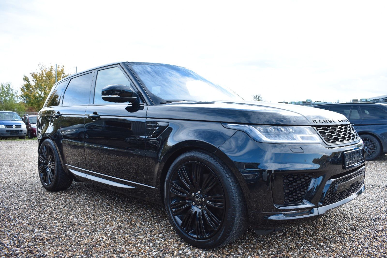 Fahrzeugabbildung Land Rover Range Rover Sport HSE P400 Dynamic Stealt Black