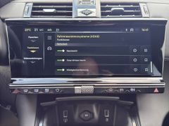 Fahrzeugabbildung DS Automobiles DS 7 BlueHDI 130 Aut. OPERA LEDER Panoramadach