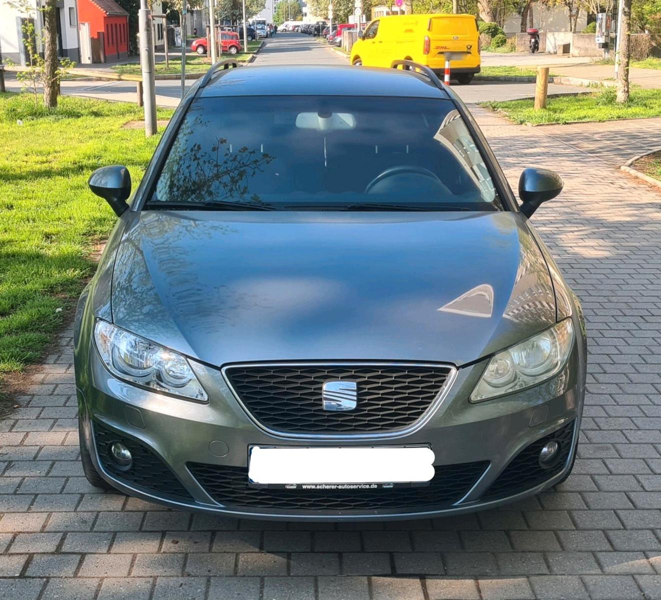 Seat Exeo 2012 — rear view