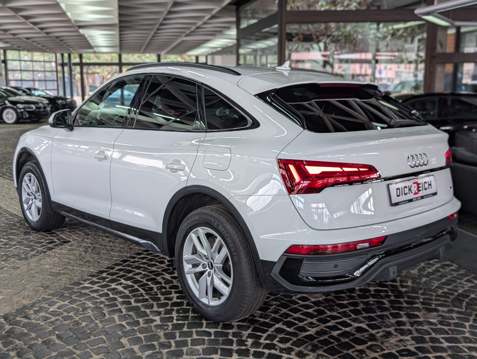 Fahrzeugabbildung Audi Q5 50 TFSIe quattro Sportback AHK MATRIX ACC APP