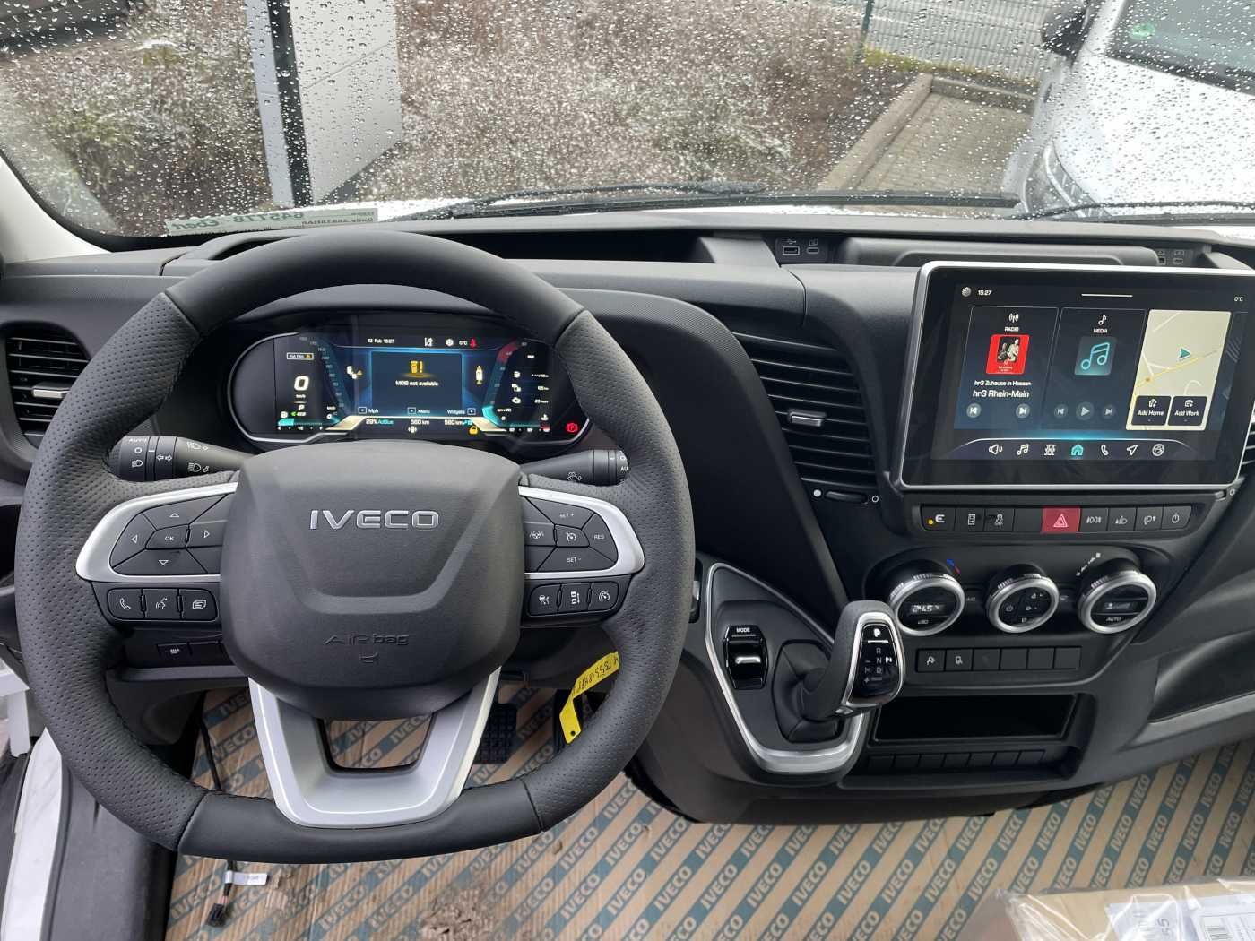 Fahrzeugabbildung Iveco Daily 35S18 A8 3.0L *AHK*Automatik*LED*Standh*