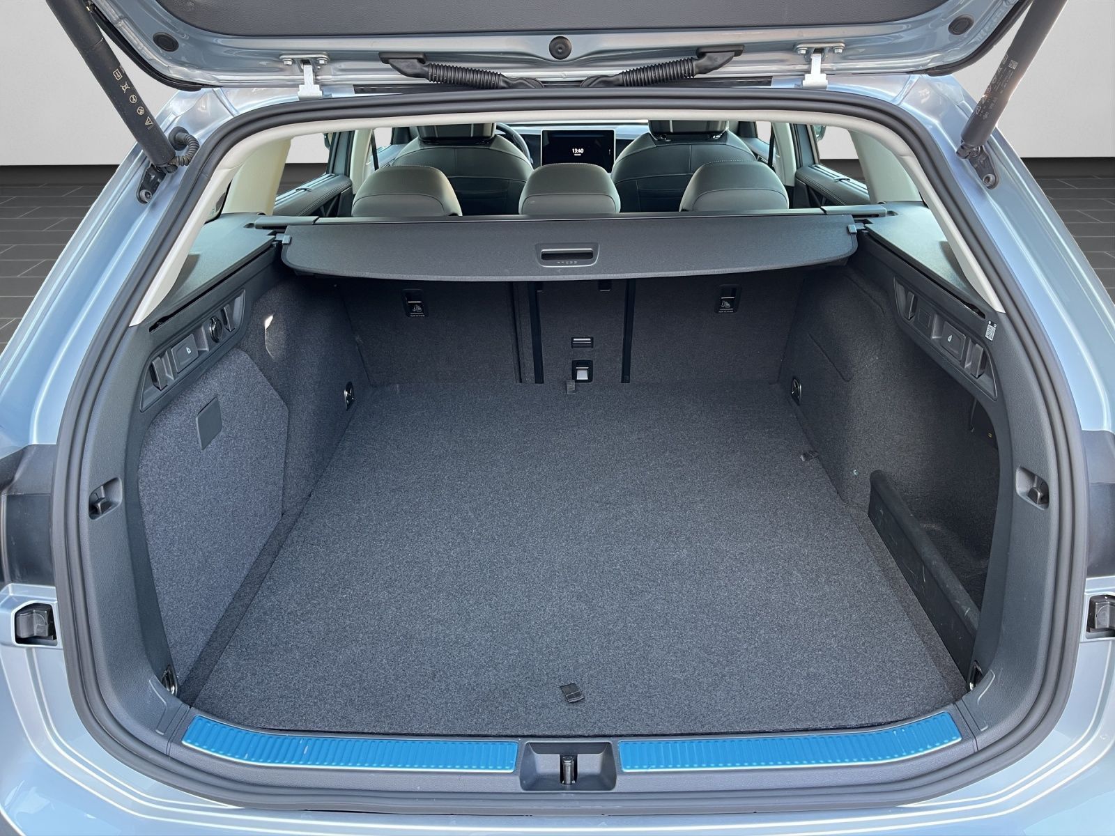 Volkswagen Passat - Bild 16