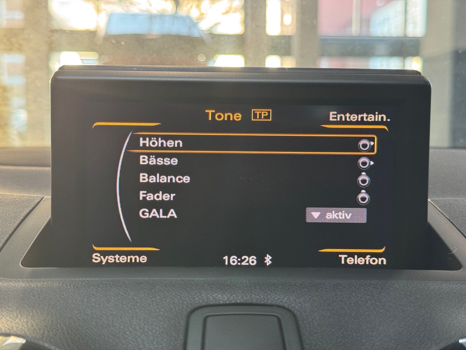 Fahrzeugabbildung Audi A1 1.6 TDI SPORTBACK S-TRONIC S-LINE AMBITION