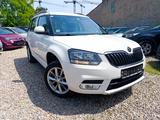 Skoda Yeti Ambition-1.HAND-AHK-KLIMA-SHZG - Skoda Yeti mit Benzin-Antrieb: Kombi