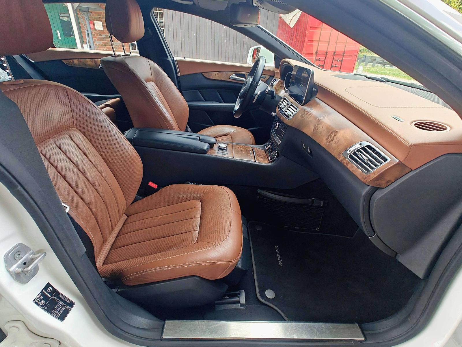 Mercedes-Benz CLS 250 CLS 250 CDI BlueTec MultiBeam /
